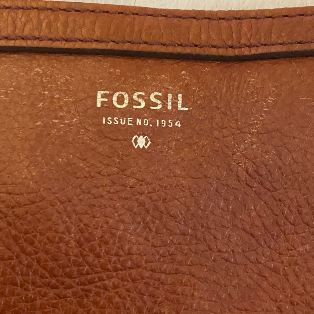 Fossil Tan Leather Shoulder Bag - Picture 5 of 17